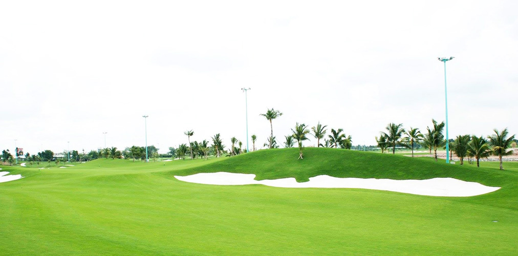 Tan-Son-Nhat-Golf-Course-3.jpg